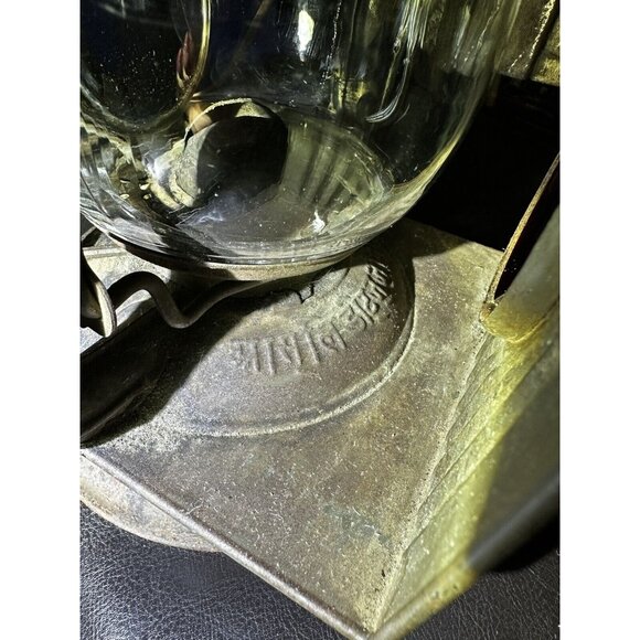 1923 ANTIQUE Dietz Junior Cold Blast Wagon Lamp Lantern USA Red Bullseye Lens H6 - Picture 15 of 16